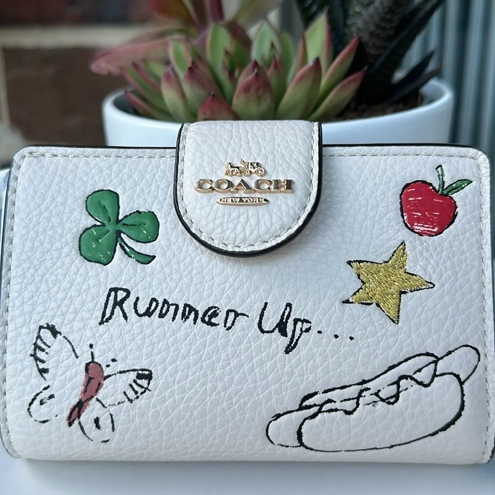 NEW Coach Medium Corner Zip Wallet With Sketch Print